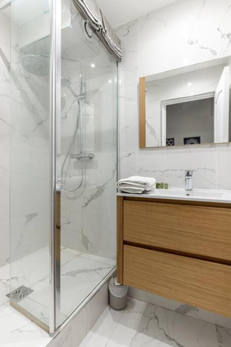 Grands Boulevards 22 : Appartement Cosy 1Br-4P 파리 외부 사진